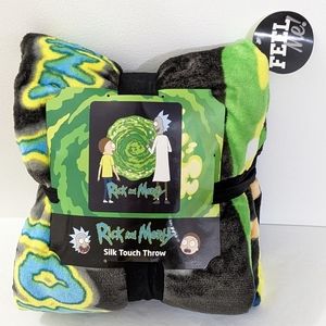 NWT Rick and Morty Warner Bros "Into The Portal" Silk Touch Throw Blanket